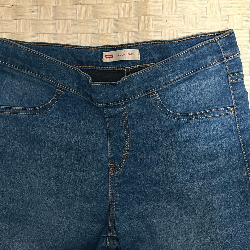 Levi’s pull-on leggings